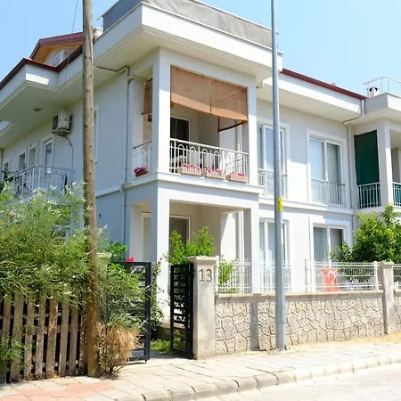 Merkezde Luex